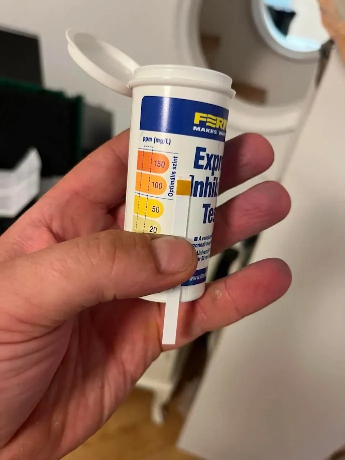 Fűtésrendszer inhibitorának ellenőrzése tesztcsíkkal